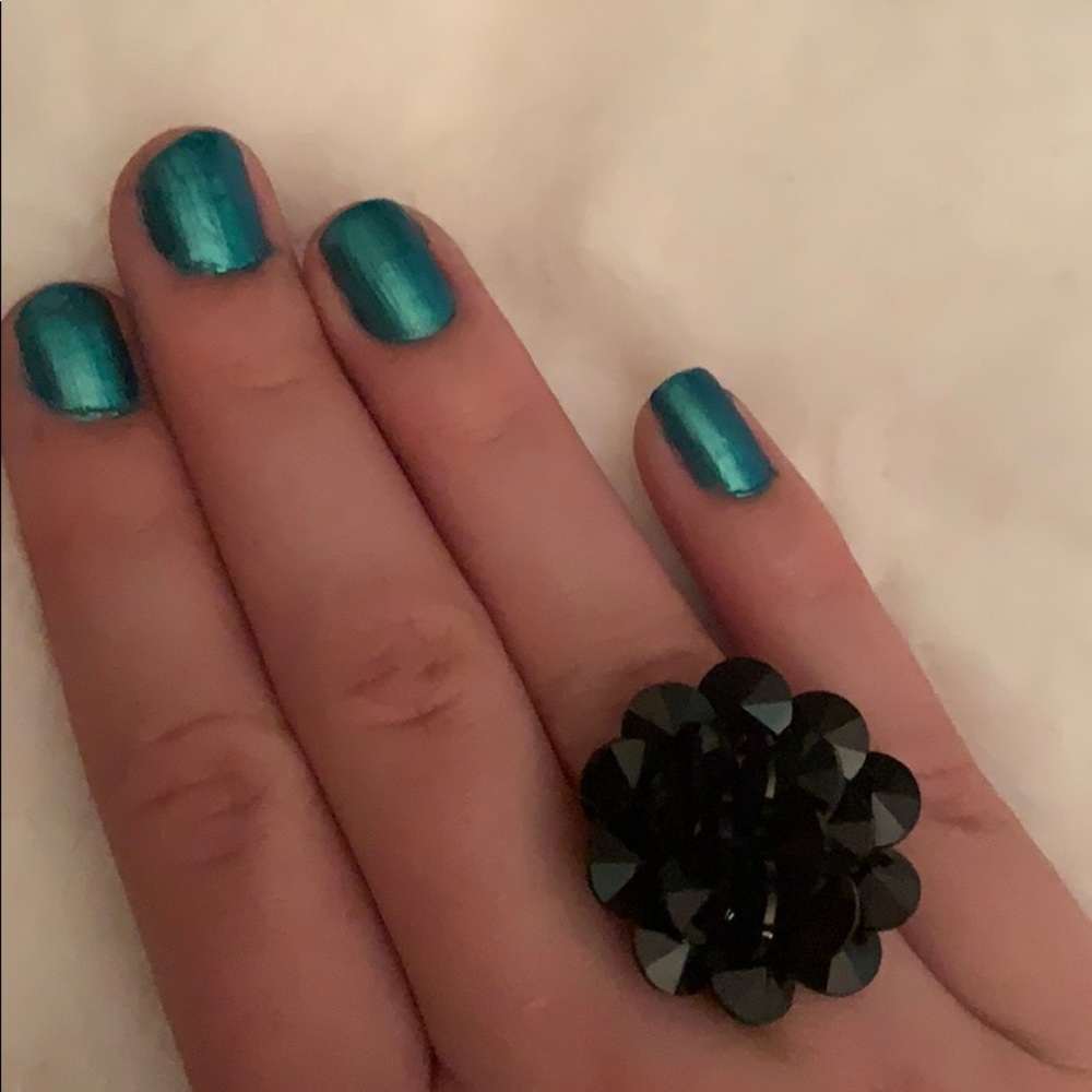 Black flower ring